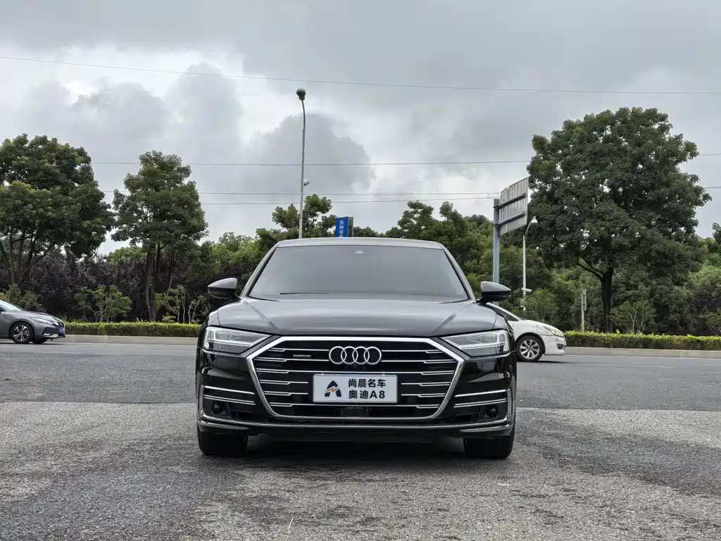Audi A8 2020 — фото 2