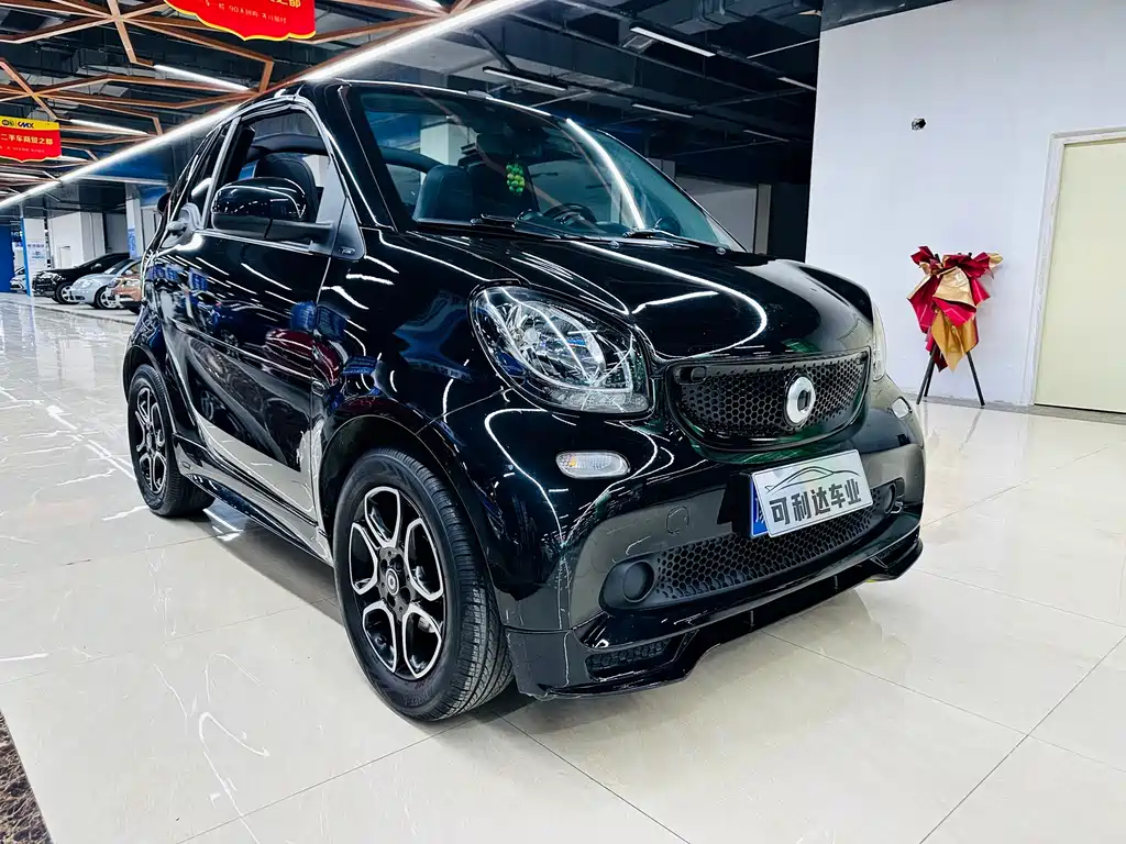 smart Fortwo 2017 — фото 4