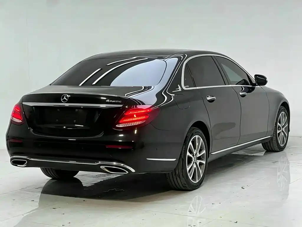Mercedes-Benz E-Class 2020 — фото 6