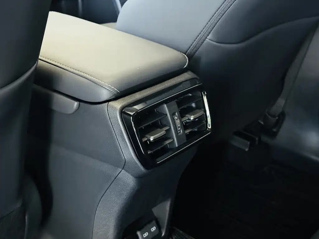 Lexus NX 2026 — фото 16