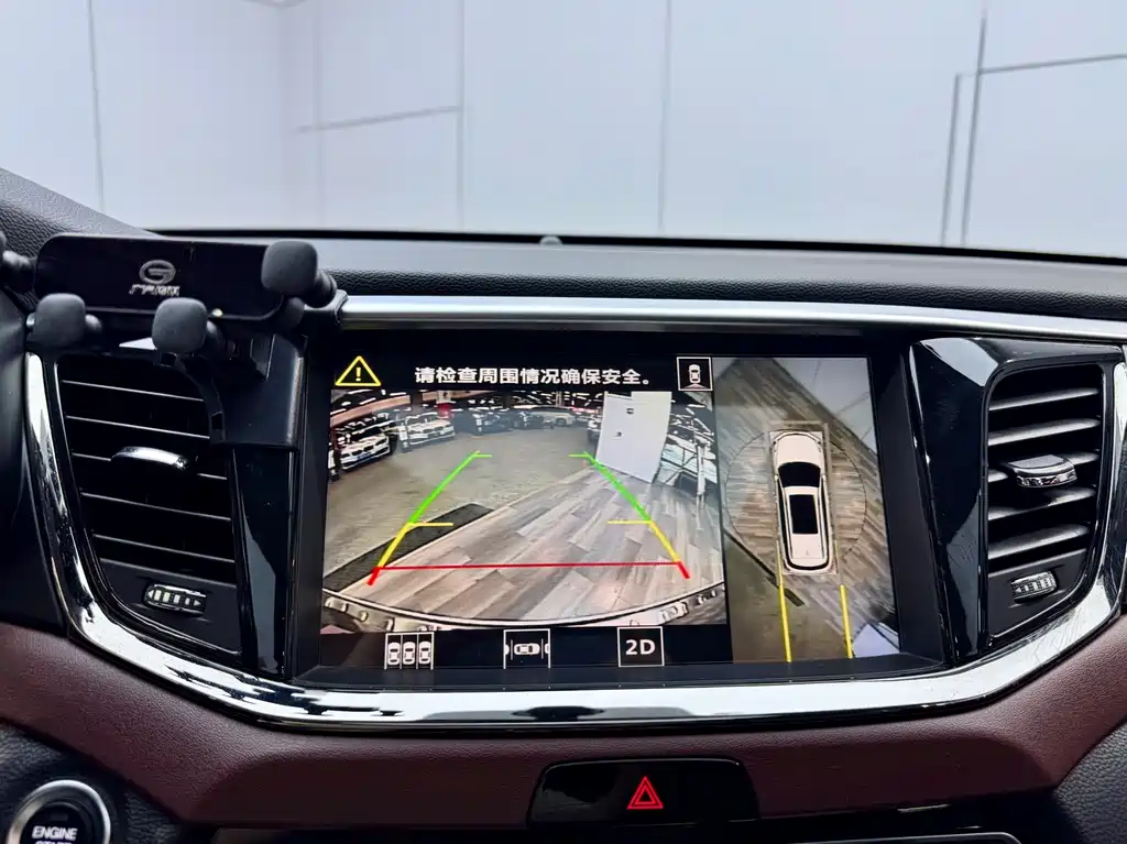 GAC Trumpchi GS8 2018 — фото 14