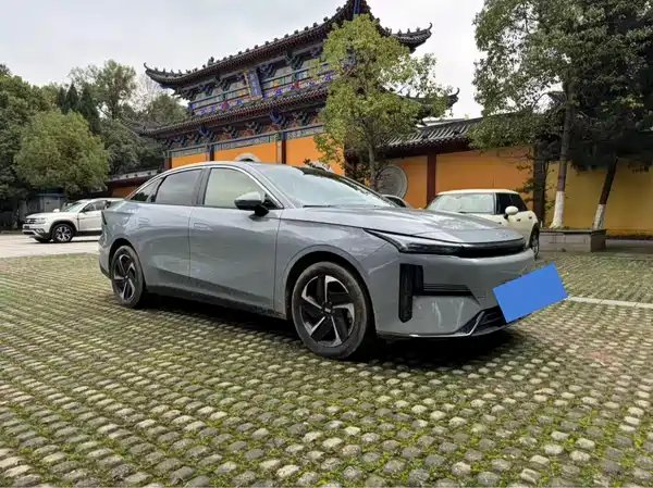 Geely Galaxy L6 2024