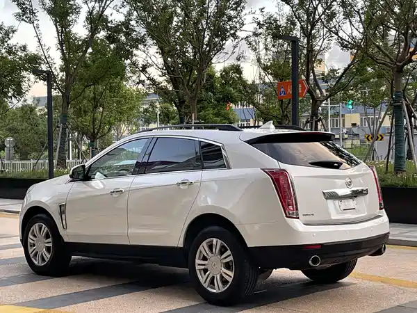 Cadillac SRX 2016