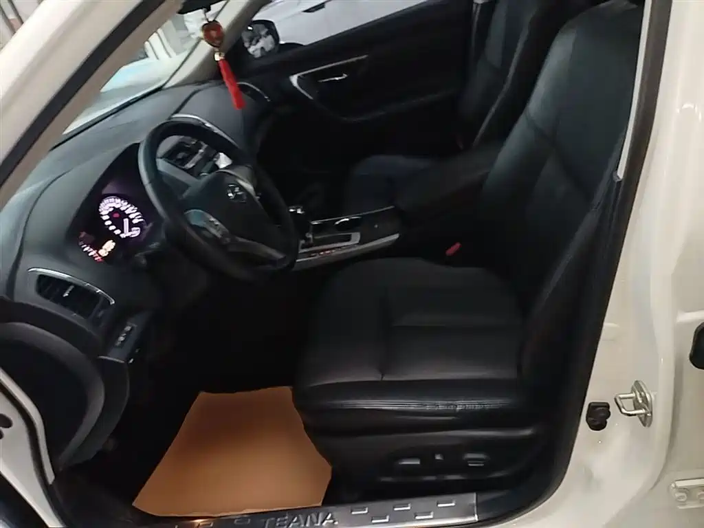 Nissan Teana 2015 — фото 11