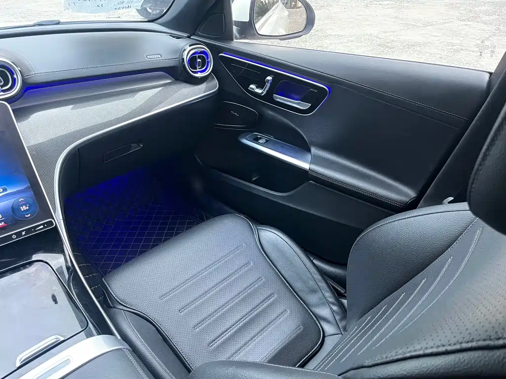 Mercedes-Benz C-Class 2022 — фото 12