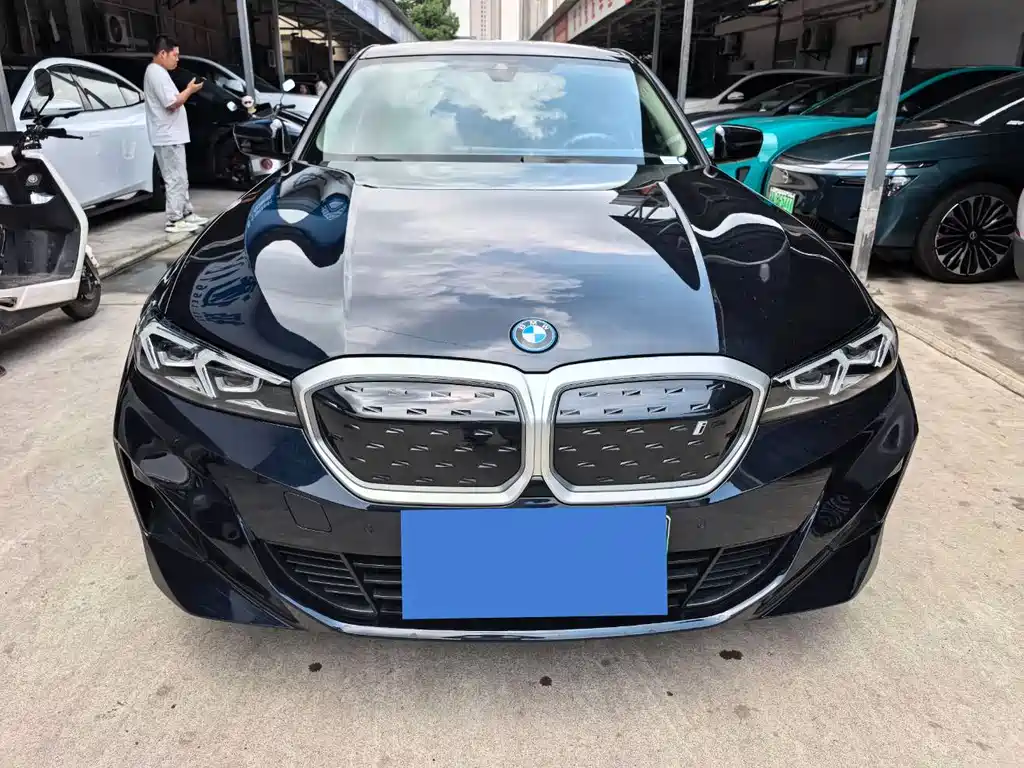 BMW i3 2023 — фото 2