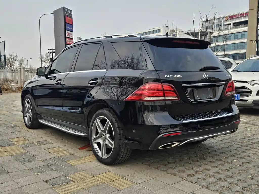 Mercedes-Benz GLE 2018 — фото 3