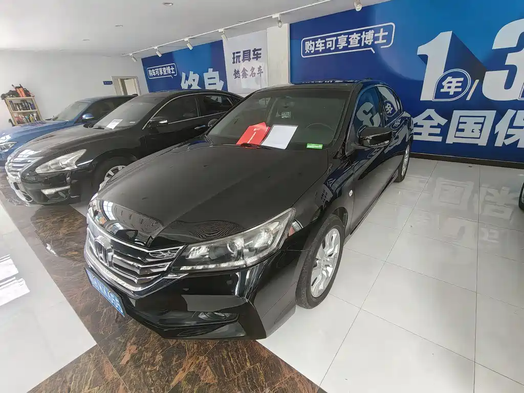 Honda Accord 2016 — фото 1