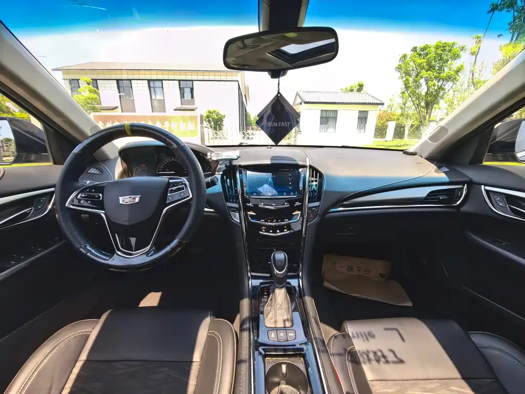 Cadillac ATS-L 2018 — фото 14
