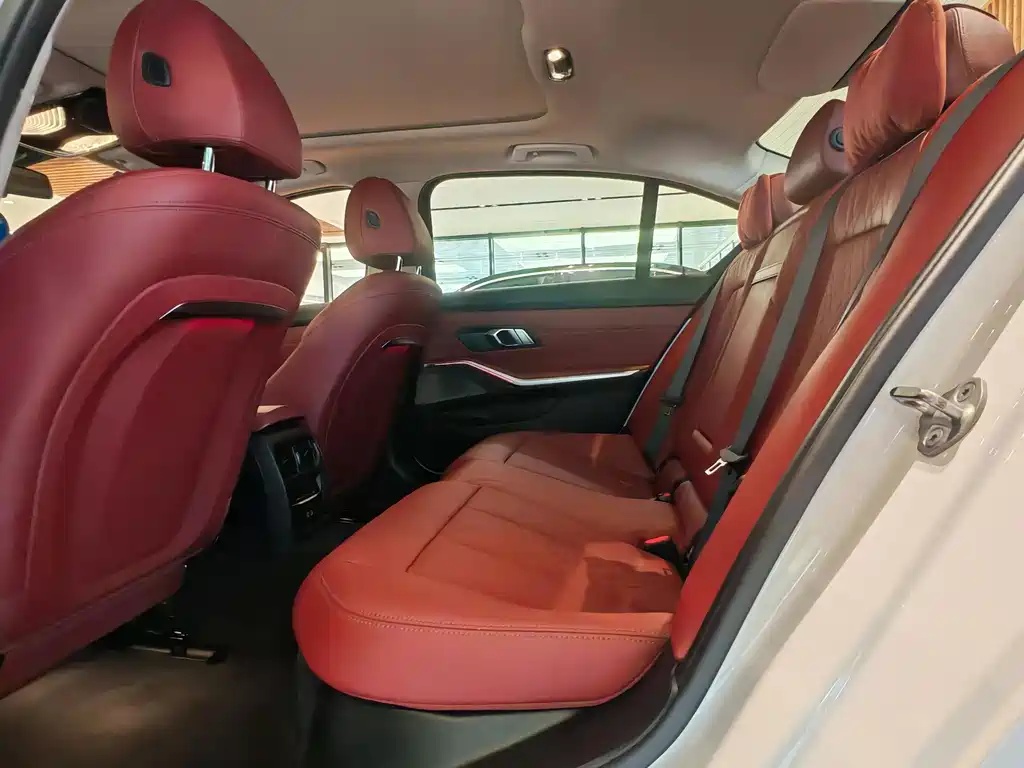 BMW i3 2025 — фото 16