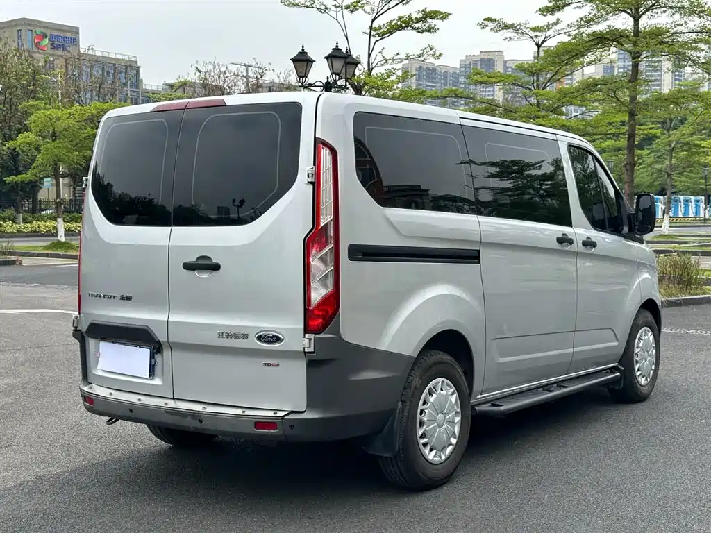 Ford Transit 2019 — фото 17