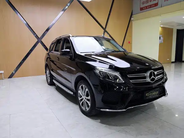 Mercedes-Benz GLE 2016