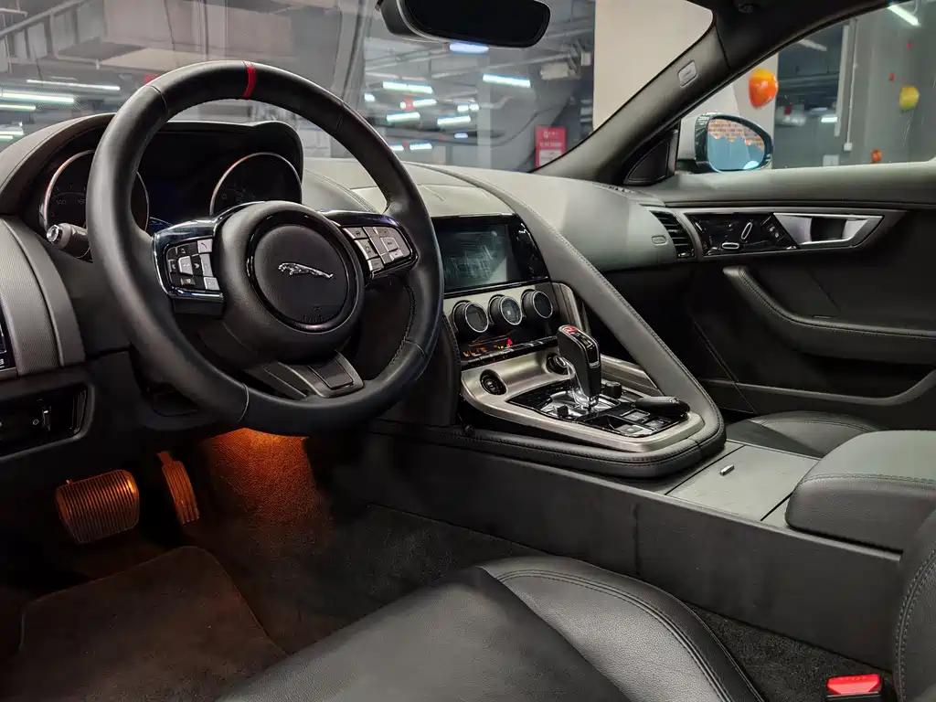 Jaguar F-TYPE 2015 — фото 16