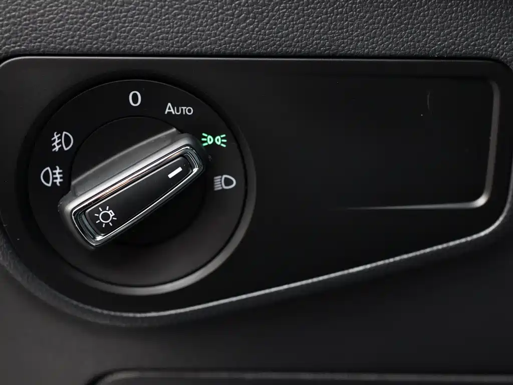 Volkswagen Tiguan L 2017 — фото 15