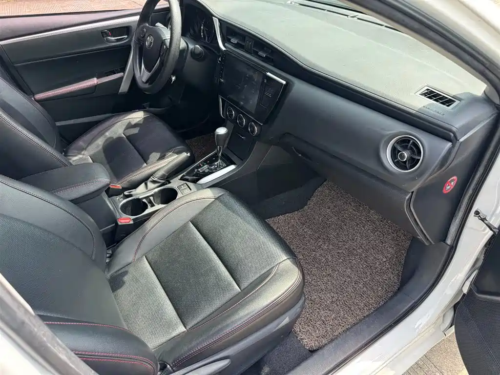 Toyota Corolla 2019 — фото 19