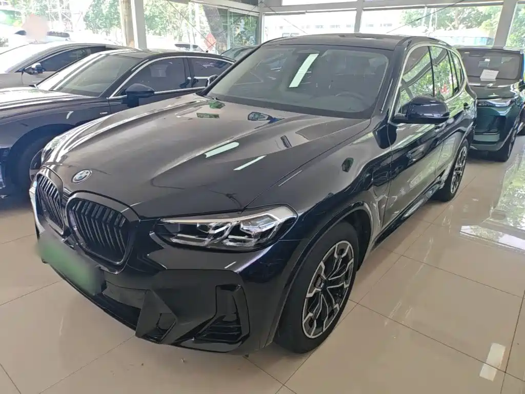 BMW iX3 2024 — фото 1
