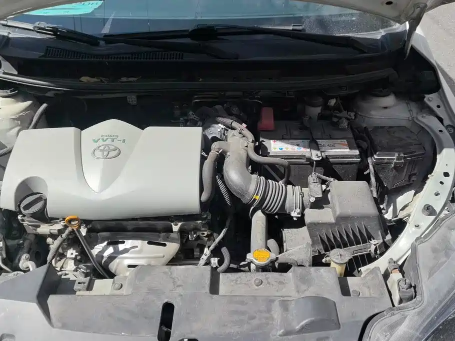 Toyota Yaris L 2018 — фото 10