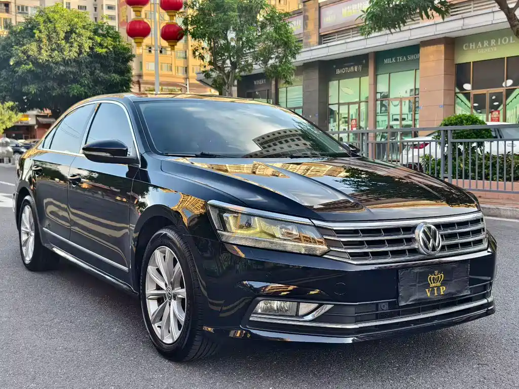Volkswagen Passat 2016 — фото 12