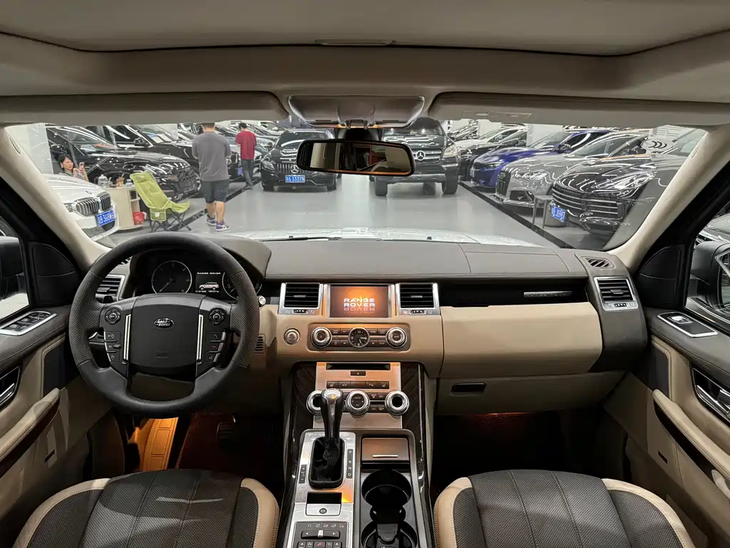 Land Rover Range Rover Sport 2012 — фото 10