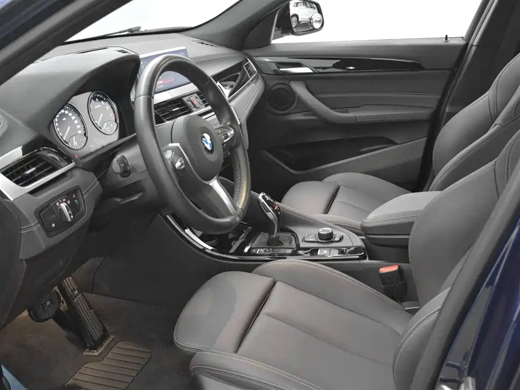 BMW X2 2020 — фото 11