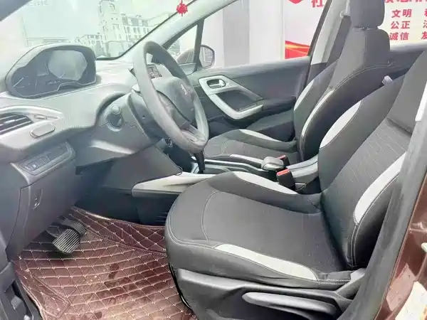 Peugeot 2008 2014