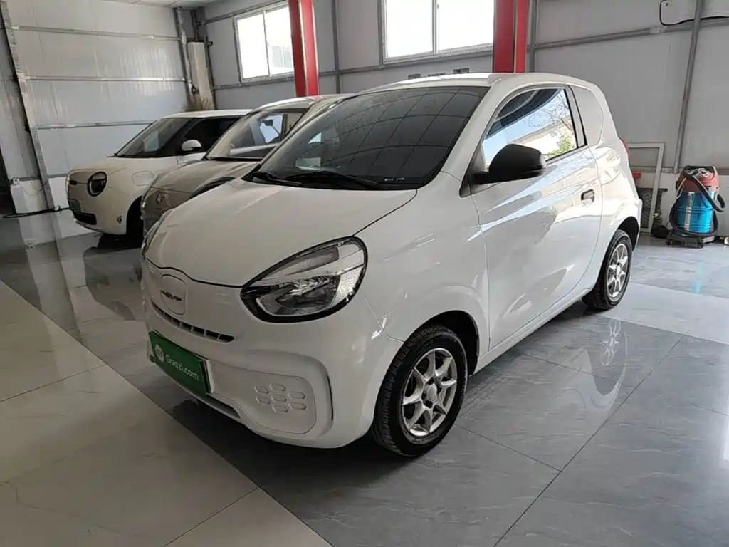 Roewe Clever 2022 — фото 1