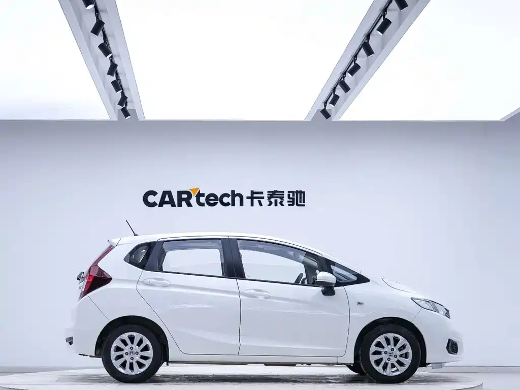 Honda Fit 2020 — фото 7