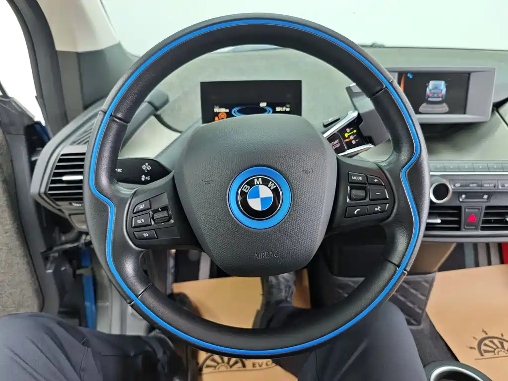 BMW i3 2017 — фото 18