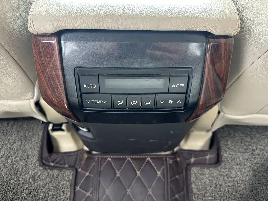 Toyota Prado 2014 — фото 25