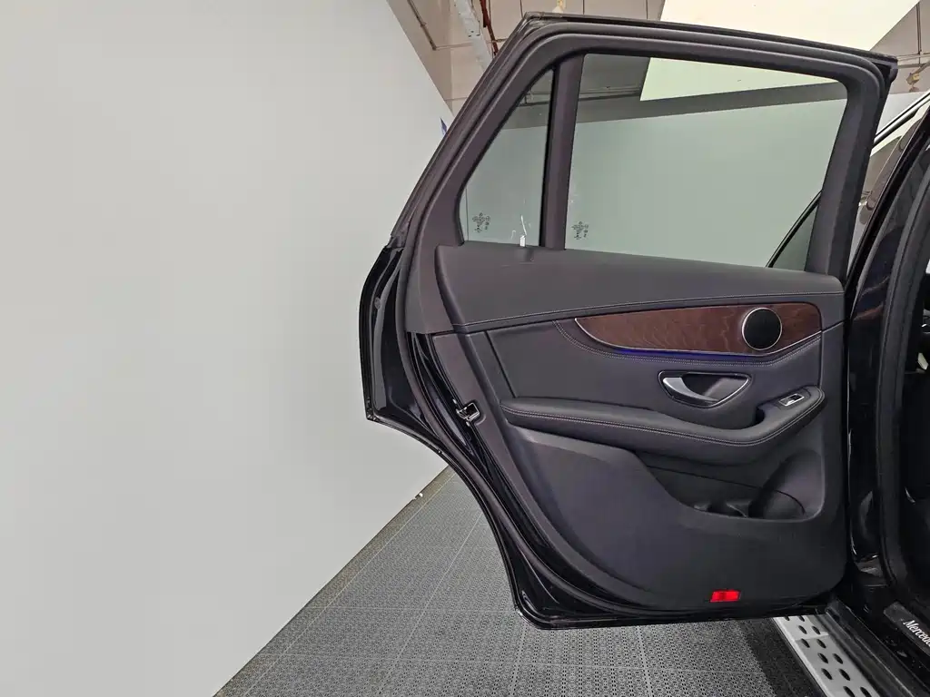 Mercedes-Benz GLC 2020 — фото 14