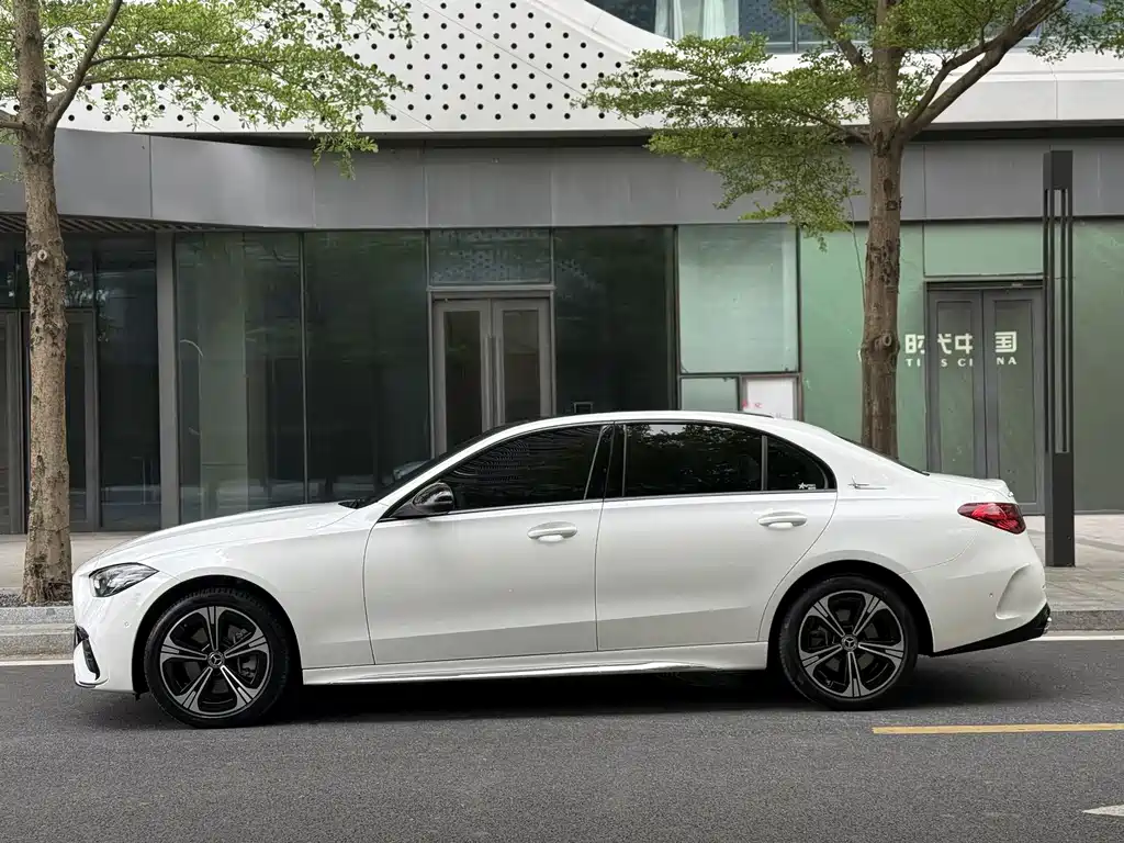 Mercedes-Benz C-Class 2022 — фото 6
