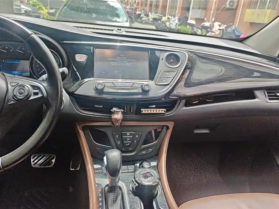 Buick Envision Plus 2018 — фото 13