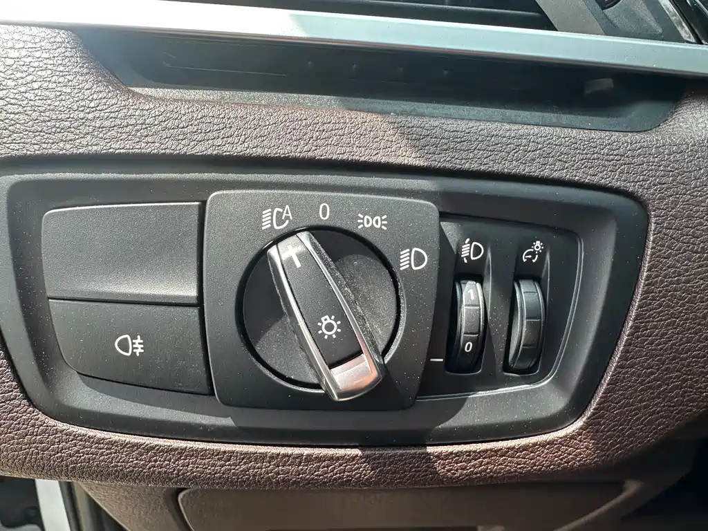 BMW X1 2022 — фото 12