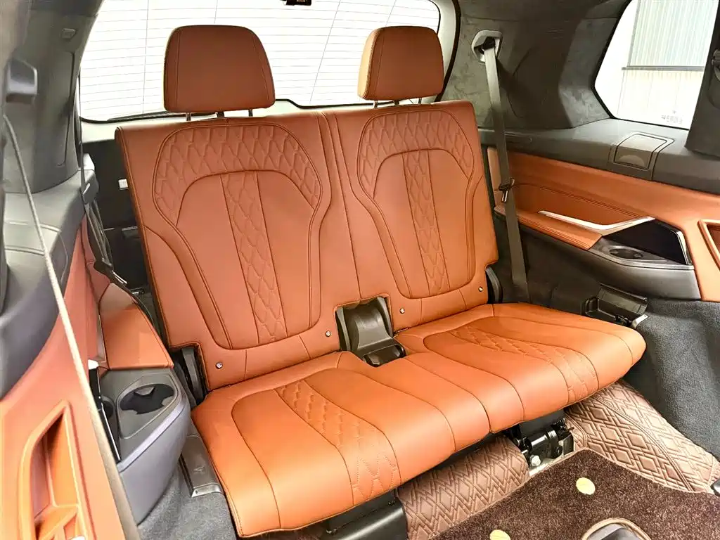 BMW X7 2022 — фото 27