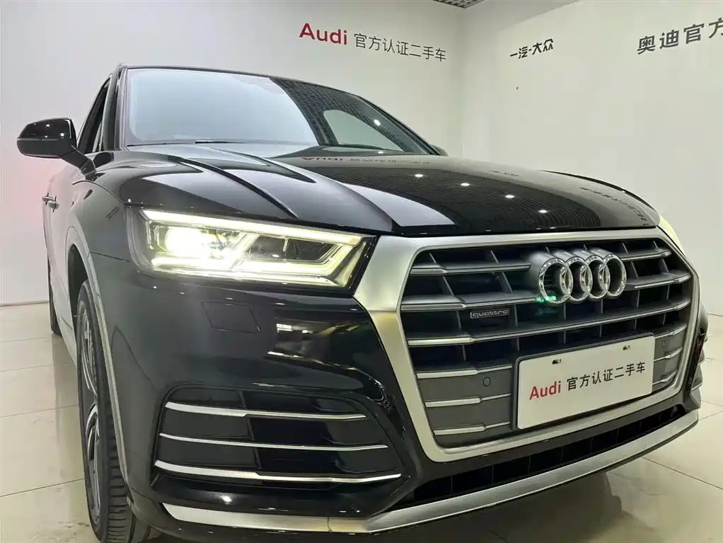 Audi Q5L 2020 — фото 7