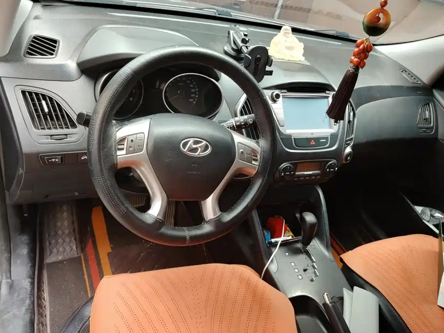 Hyundai ix35 2015 — фото 12