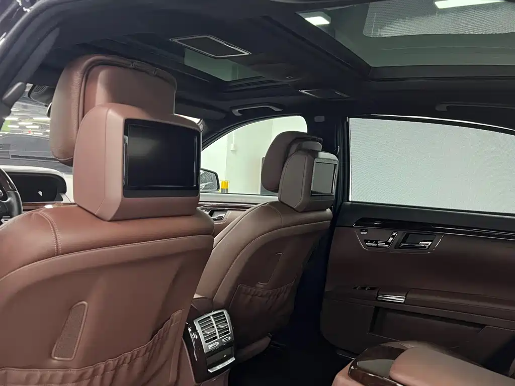 Mercedes-Benz S-Class 2011 — фото 17