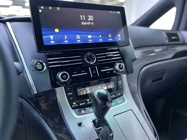 Toyota Alphard 2012