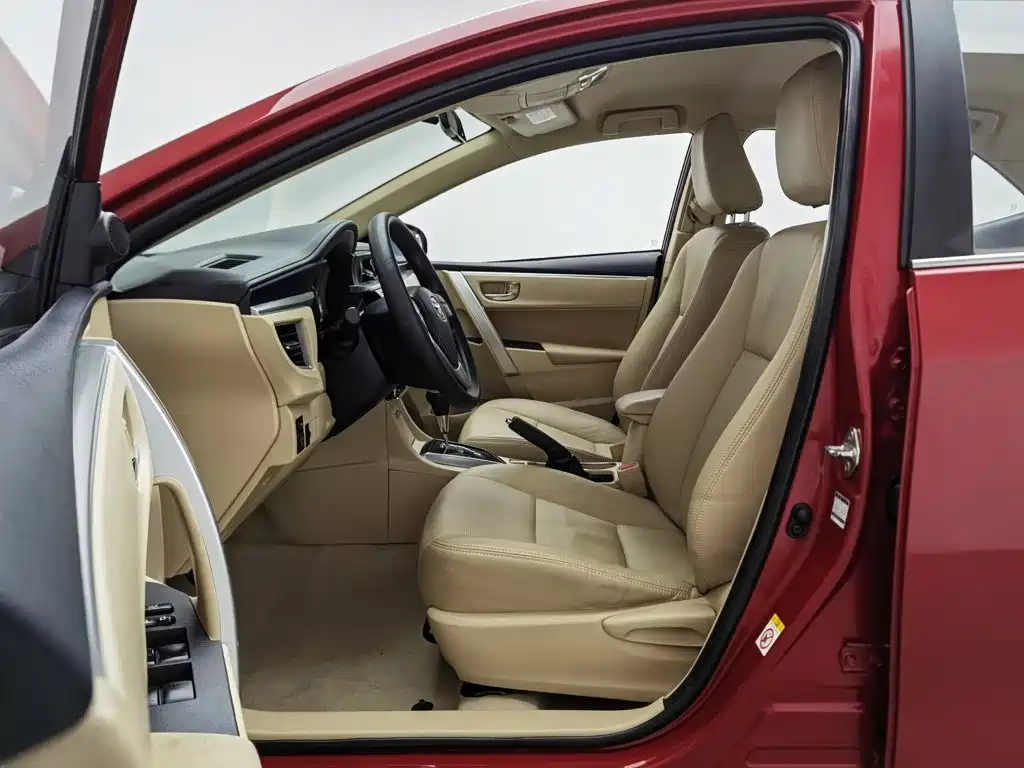 Toyota Corolla 2015 — фото 10