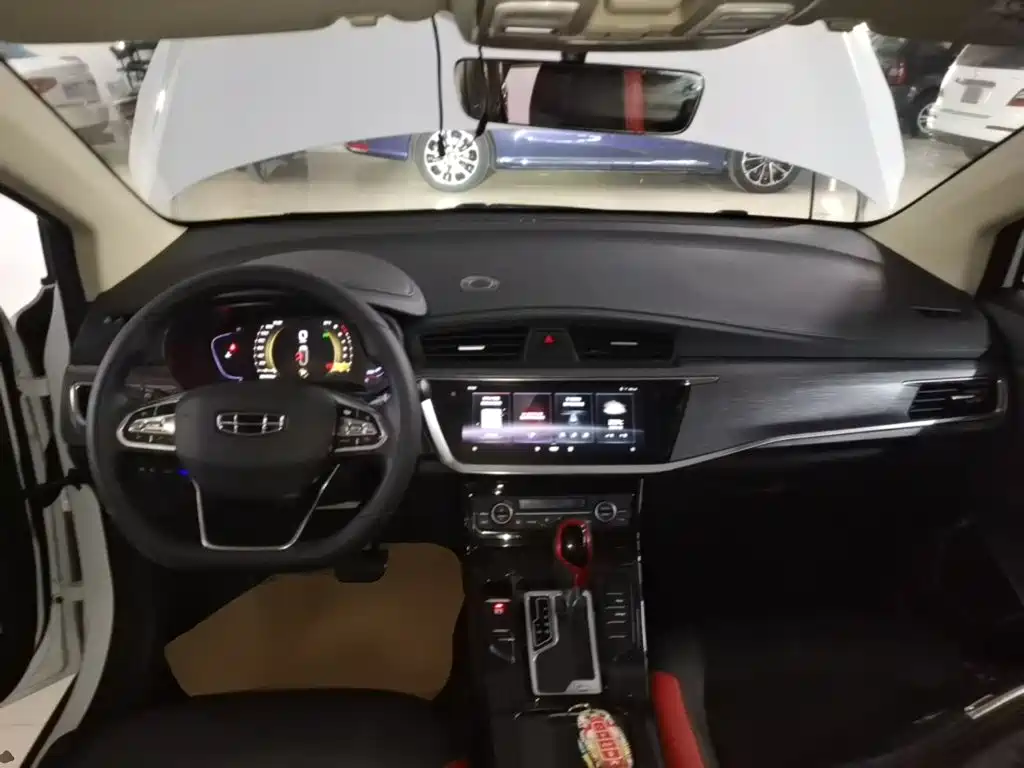 Geely Emgrand GS 2020 — фото 10