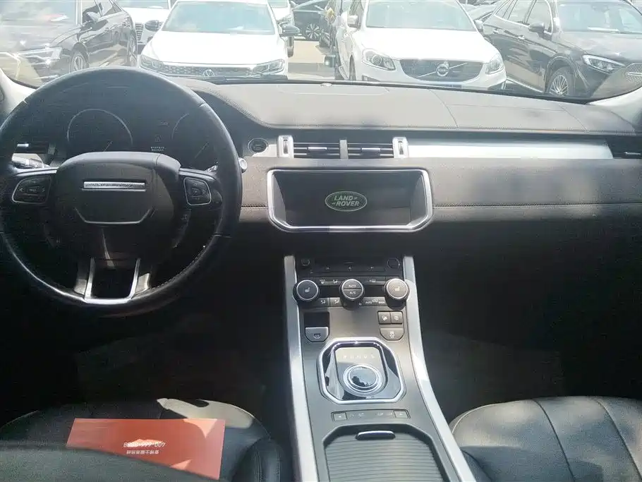 Land Rover Evoque 2019 — фото 12