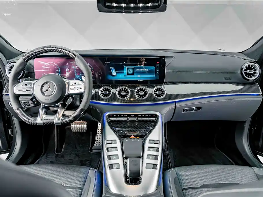Mercedes-Benz AMG GT 2020 — фото 12