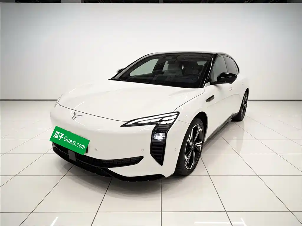 Hongqi EH7 2024