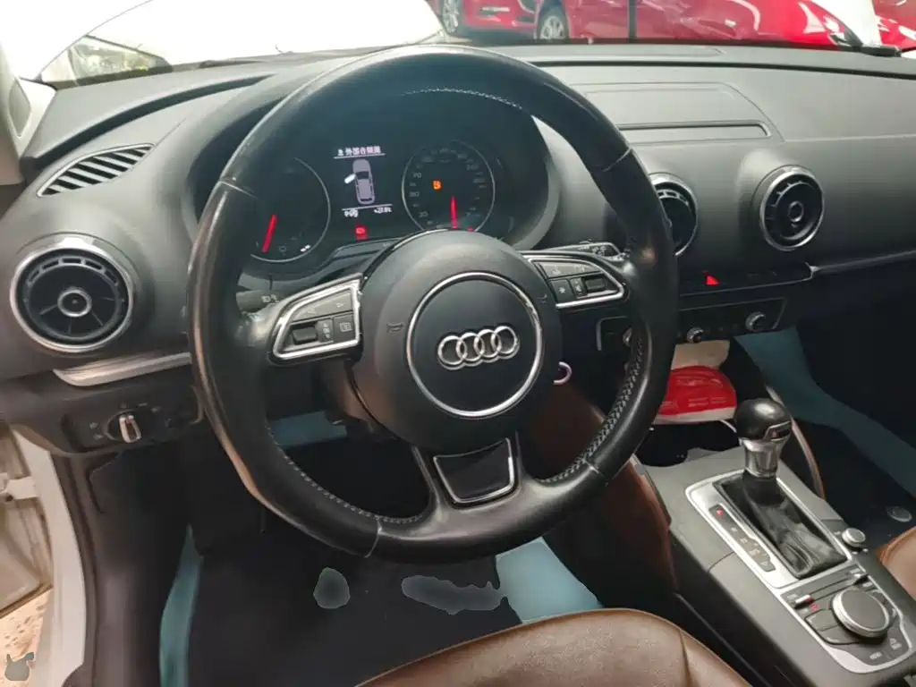 Audi A3 2015 — фото 11