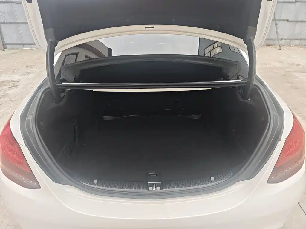 Mercedes-Benz C-Class 2021 — фото 13
