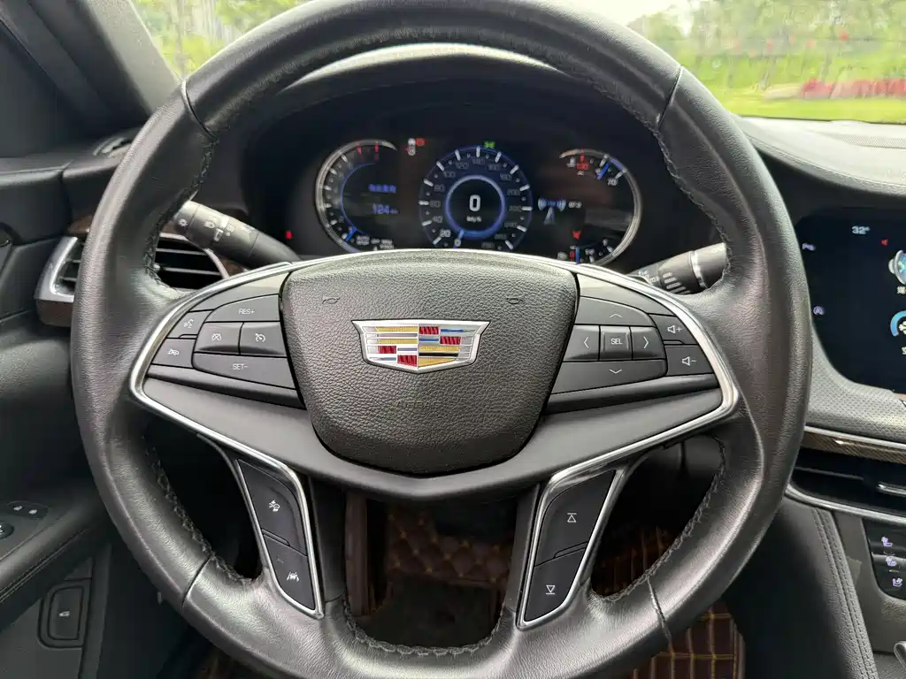 Cadillac CT6 2017 — фото 13