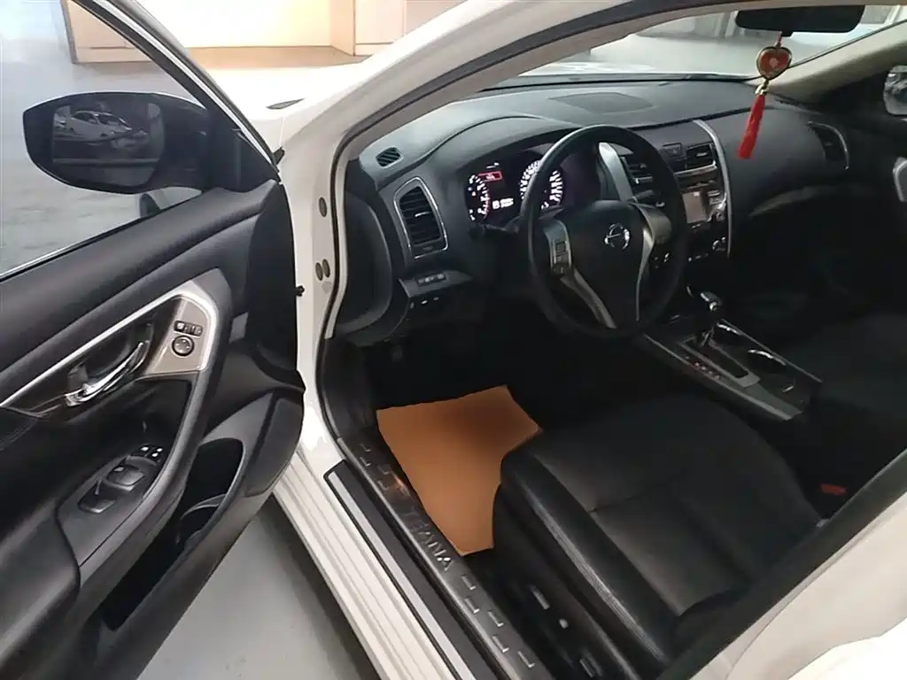 Nissan Teana 2015 — фото 12