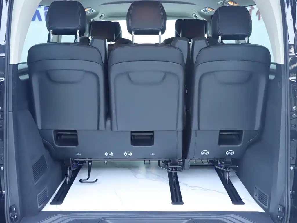 Mercedes-Benz Vito 2023 — фото 25