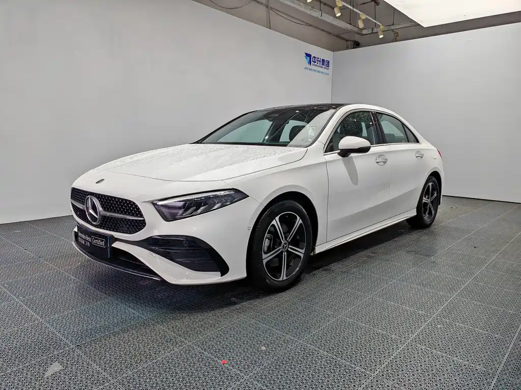 Mercedes-Benz A-Class 2023 — фото 1