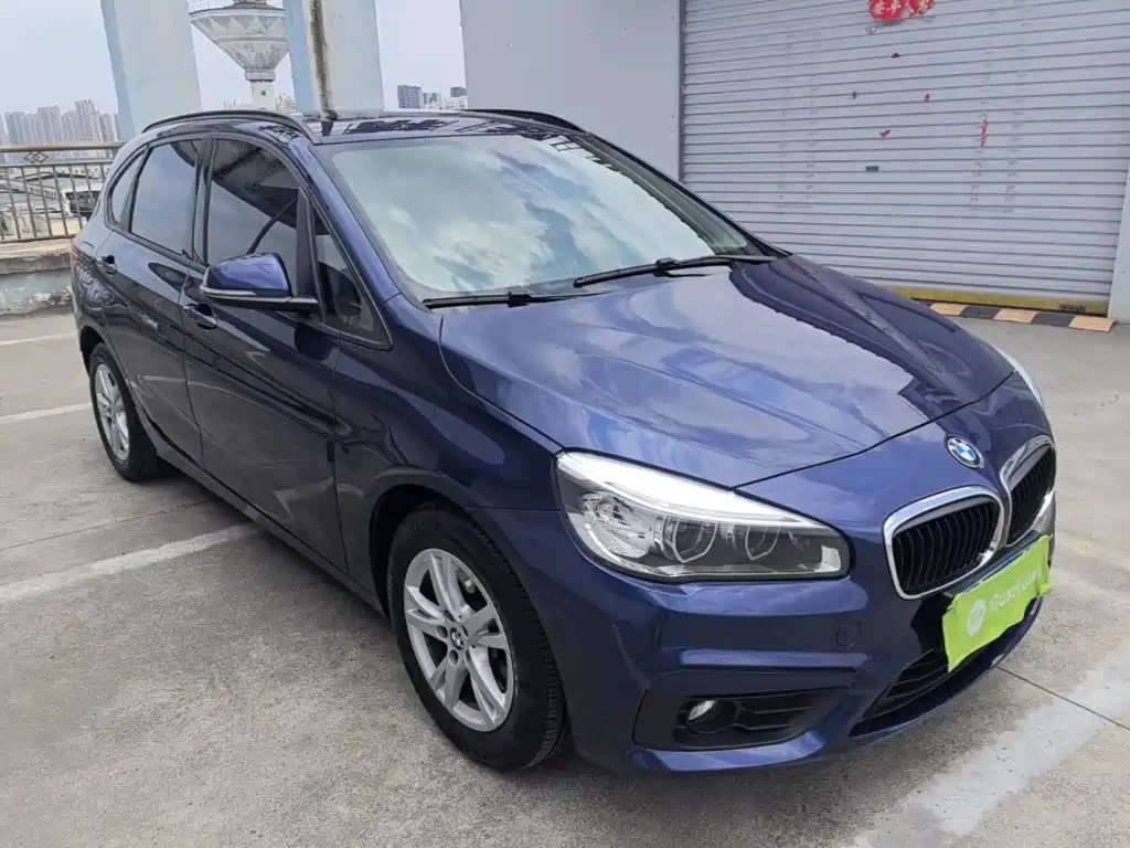 BMW 2 Series Active Tourer 2017 — фото 4